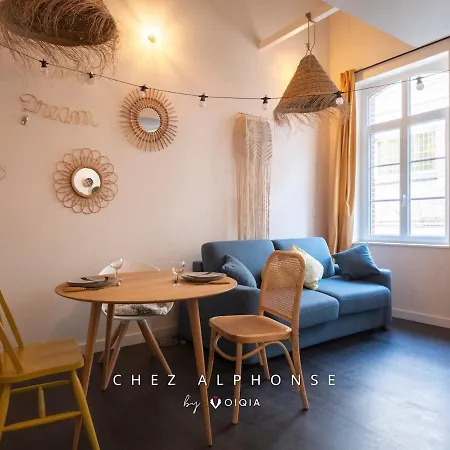 Διαμέρισμα Chez Alphonse ~ Duplex ~ Centre-ville *